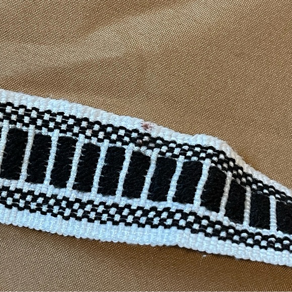 Handmade Ecuadorian Alpaca Hair Small Crossbody Bag - Picture 7 of 7